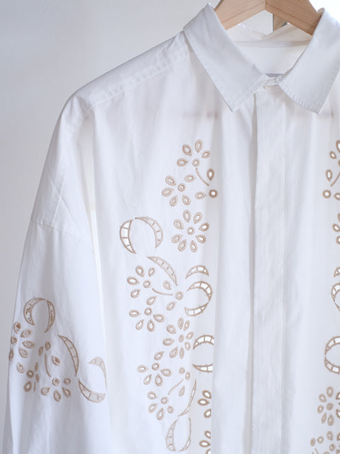 Kha:ki "EMBROIDERY SHIRT"